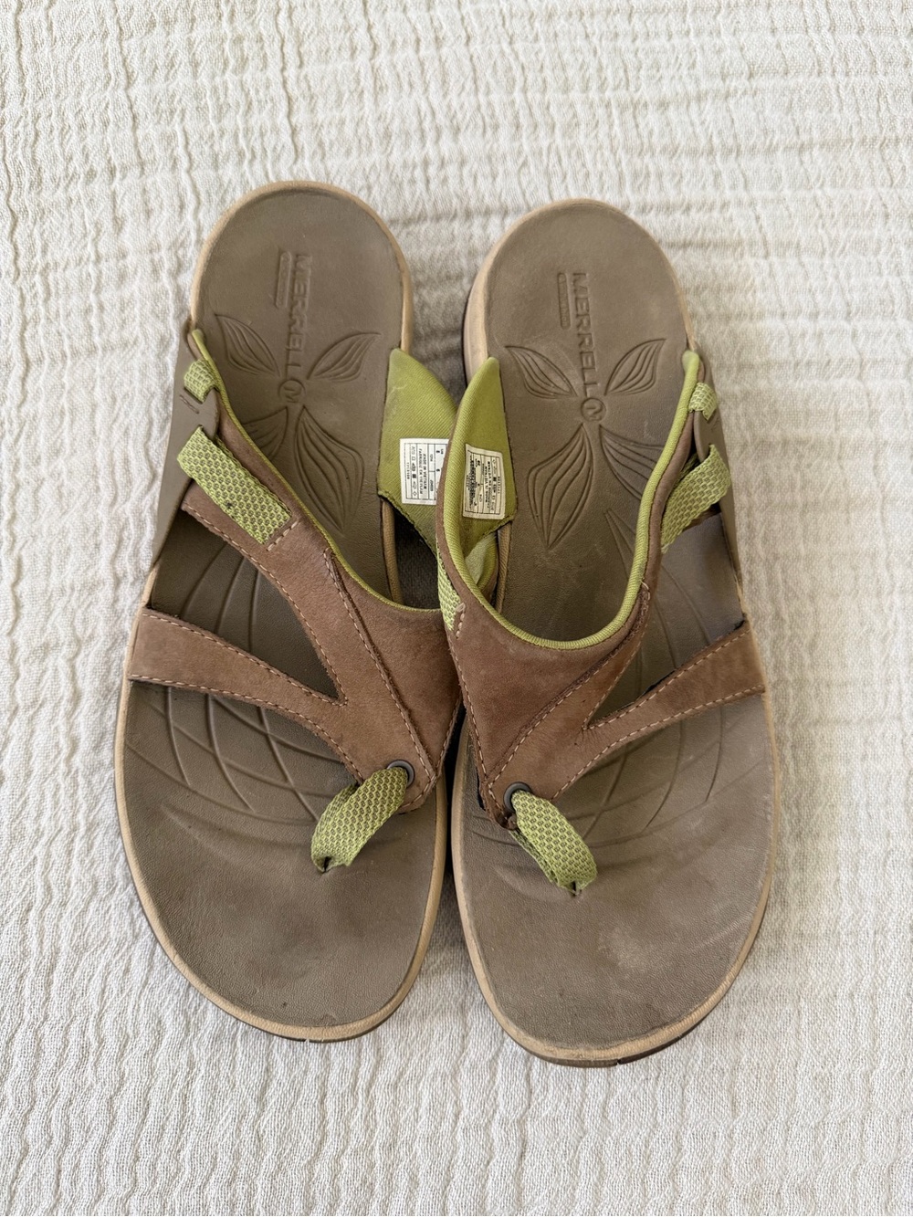 Merrell Brown and Olive Green Leather Thong Sandals